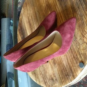 Pour La Victoire Zoie Maroon Suede Pumps